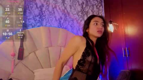 Snapshot of emmamiller__ chatting on March 2026 11:03:02 AM online show from March 2026 11:03:02 AM