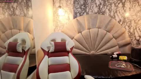 Snapshot of emmamiller__ chatting on March 2026 11:24:02 AM online show from March 2026 11:24:02 AM