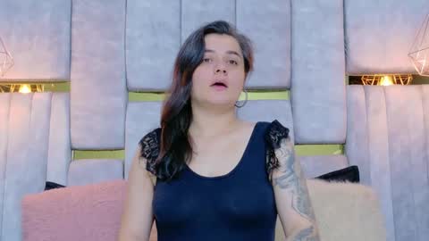 Snapshot of emmasantaleon chatting on September 2025 08:33:02 PM EMMA online show from September 2025 08:33:02 PM
