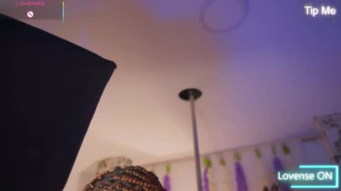 Sara online show from November 2025 11:31:02 AM