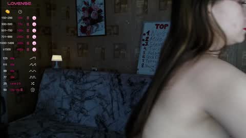 Mia online show from December 2024 06:28:01 PM