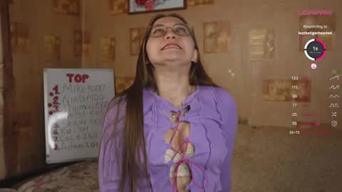 Mia online show from February 2025 04:30:02 PM