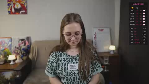 Mia online show from October 2025 03:03:02 AM