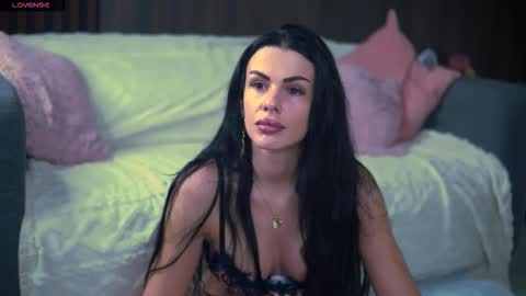 Emma online show from January 2026 07:26:01 PM