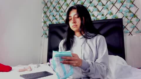  Emma  online show from April 2026 12:39:01 PM