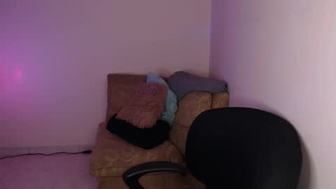 Emily  Independent model online show from February 2026 04:38:01 AM