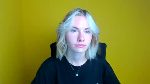 Emmi online show from September 2025 05:29:01 AM