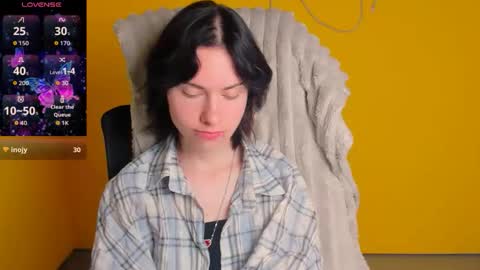 Snapshot of emmi_rossum chatting on May 2026 05:46:02 AM Emmi online show from May 2026 05:46:02 AM