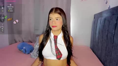 Emmie online show from November 2025 01:42:02 PM