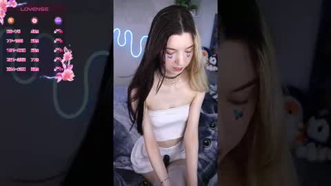 emmie_everly online show from July 2026 01:18:02 PM