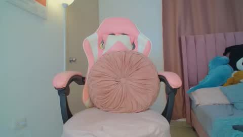 emmily online show from January 2026 09:02:02 PM