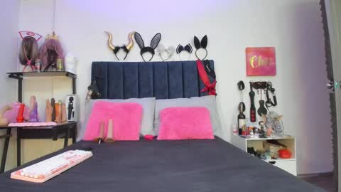 Snapshot of emmily_giraldo chatting on September 2025 01:04:01 PM online show from September 2025 01:04:01 PM