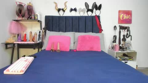          online show from February 2026 01:10:01 PM