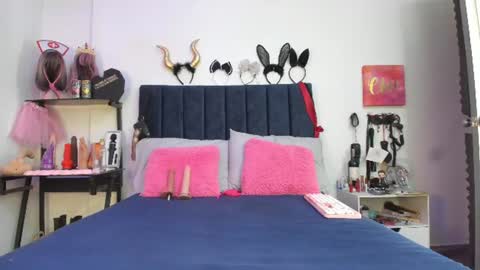 Snapshot of emmily_giraldo chatting on July 2026 12:41:01 PM online show from July 2026 12:41:01 PM