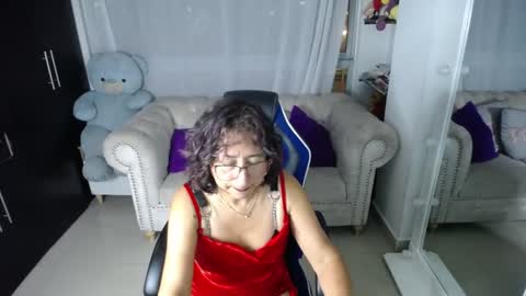 Snapshot of emmilychevalier chatting on February 2025 12:00:02 AM Emmily online show from February 2025 12:00:02 AM