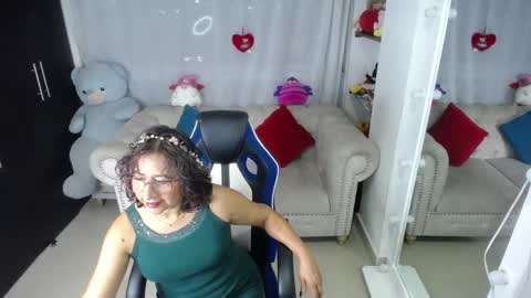 Snapshot of emmilychevalier chatting on March 2025 11:26:01 PM Emmily online show from March 2025 11:26:01 PM