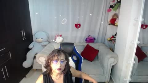 Snapshot of emmilychevalier chatting on March 2025 02:25:02 AM Emmily online show from March 2025 02:25:02 AM