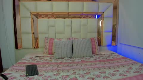 Emmily online show from April 2026 08:02:02 AM