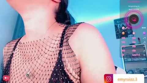 Snapshot of emmy_ruiz chatting on December 2024 10:37:01 PM Emmy Ruiz - independent model online show from December 2024 10:37:01 PM