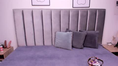 Snapshot of emmy_turnner chatting on October 2025 12:02:02 PM Emily Laila online show from October 2025 12:02:02 PM