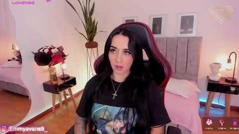 Emmy Evans  online show from December 2024 07:49:01 PM