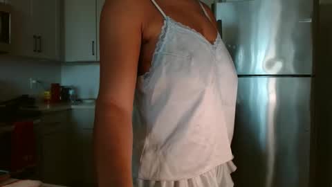 Emori Splash online show from January 2026 08:45:02 PM