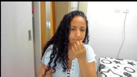 emperatriztapia online show from February 2026 12:31:02 AM