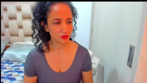 emperatriztapia online show from March 2026 09:21:02 PM