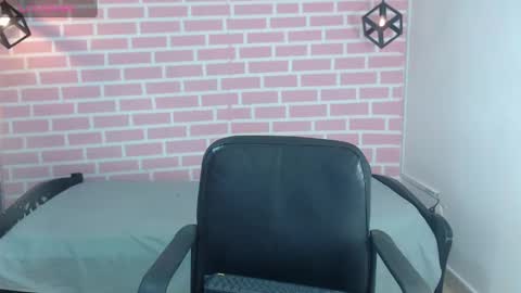 Emy online show from January 2025 07:40:01 PM