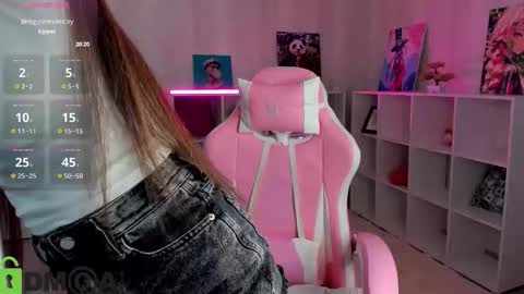 emy__angel online show from September 2025 07:22:02 AM