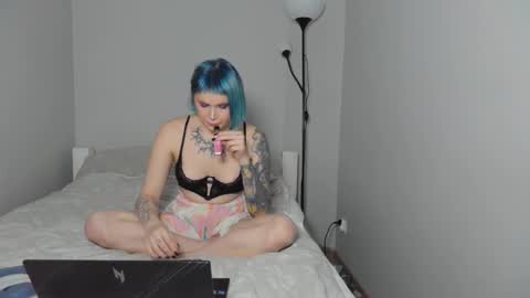 emydeliro online show from November 2025 01:55:02 PM