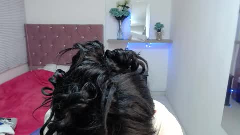 Snapshot of emyfuckhard chatting on October 2025 12:25:01 PM emyfuckhard online show from October 2025 12:25:01 PM