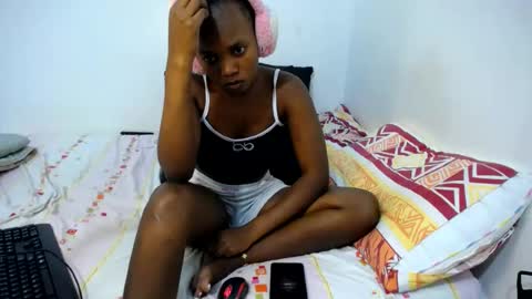 Vee online show from June 2026 07:30:02 PM
