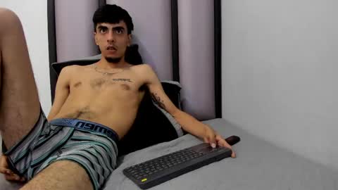 endrick_23 online show from April 2026 03:30:02 PM