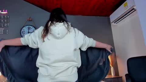 Snapshot of engelstone_ chatting on February 2025 02:07:02 AM E N G E L online show from February 2025 02:07:02 AM