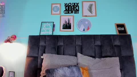 Snapshot of engelstone_ chatting on March 2025 01:48:02 AM E N G E L online show from March 2025 01:48:02 AM