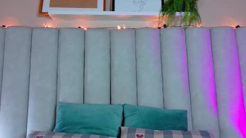 Snapshot of engelstone_ chatting on November 2025 12:22:01 AM E N G E L online show from November 2025 12:22:01 AM