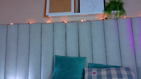 Snapshot of engelstone_ chatting on November 2025 12:32:01 AM E N G E L online show from November 2025 12:32:01 AM