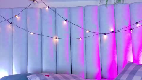 Snapshot of engelstone_ chatting on December 2025 07:34:02 PM E N G E L online show from December 2025 07:34:02 PM