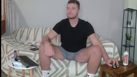Snapshot of englishladxxx chatting on December 2024 01:02:01 AM Englishladxxx online show from December 2024 01:02:01 AM