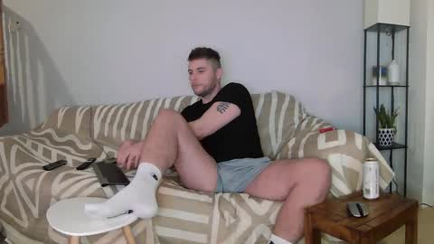 Snapshot of englishladxxx chatting on February 2025 07:51:01 PM Englishladxxx online show from February 2025 07:51:01 PM