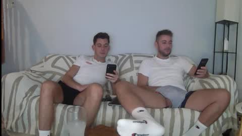 Snapshot of englishladxxx chatting on September 2025 10:35:01 PM Englishladxxx online show from September 2025 10:35:01 PM