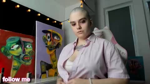 enigmastella online show from December 2025 11:03:02 AM