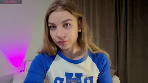 Snapshot of enjoyeverymoment_ chatting on September 2025 06:02:01 PM enjoyeverymoment_ online show from September 2025 06:02:01 PM