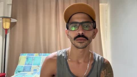 Snapshot of enjoythetrip chatting on December 2024 09:51:02 AM Luke online show from December 2024 09:51:02 AM