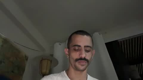 Snapshot of enjoythetrip chatting on October 2025 09:56:01 PM Luke online show from October 2025 09:56:01 PM