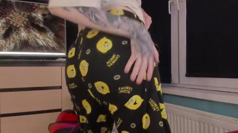 Enker online show from April 2026 05:28:01 PM