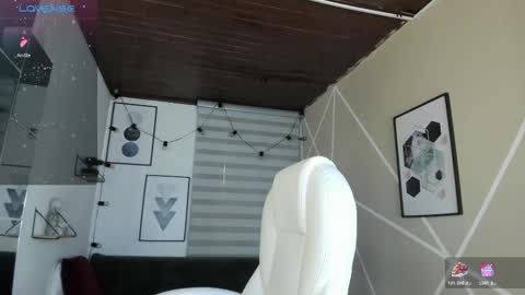 Snapshot of enma_clark chatting on February 2026 07:51:01 AM Enma clark online show from February 2026 07:51:01 AM