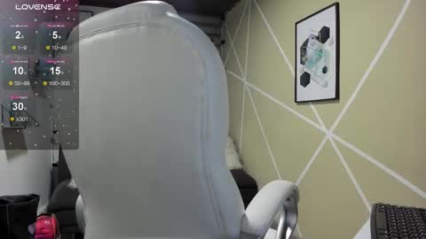 Snapshot of enma_clark chatting on February 2026 04:12:02 AM Enma clark online show from February 2026 04:12:02 AM