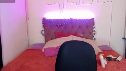 Enma Rojas online show from January 2025 06:41:02 PM